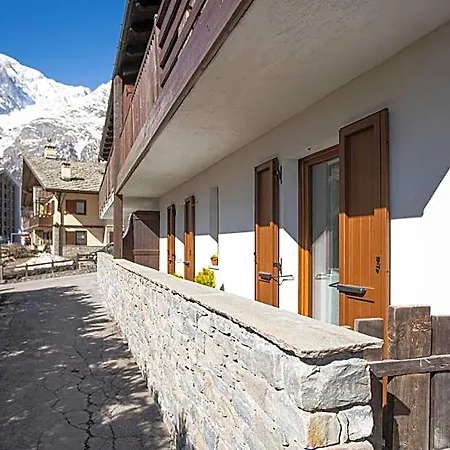 Alojamento de Acomodação e Pequeno-almoço Maison Altea Courmayeur